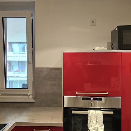 80 M2 Moderne Und Zentrale Wohnung In Hannover Mit Eigenem Parkplatz Bagian luar foto