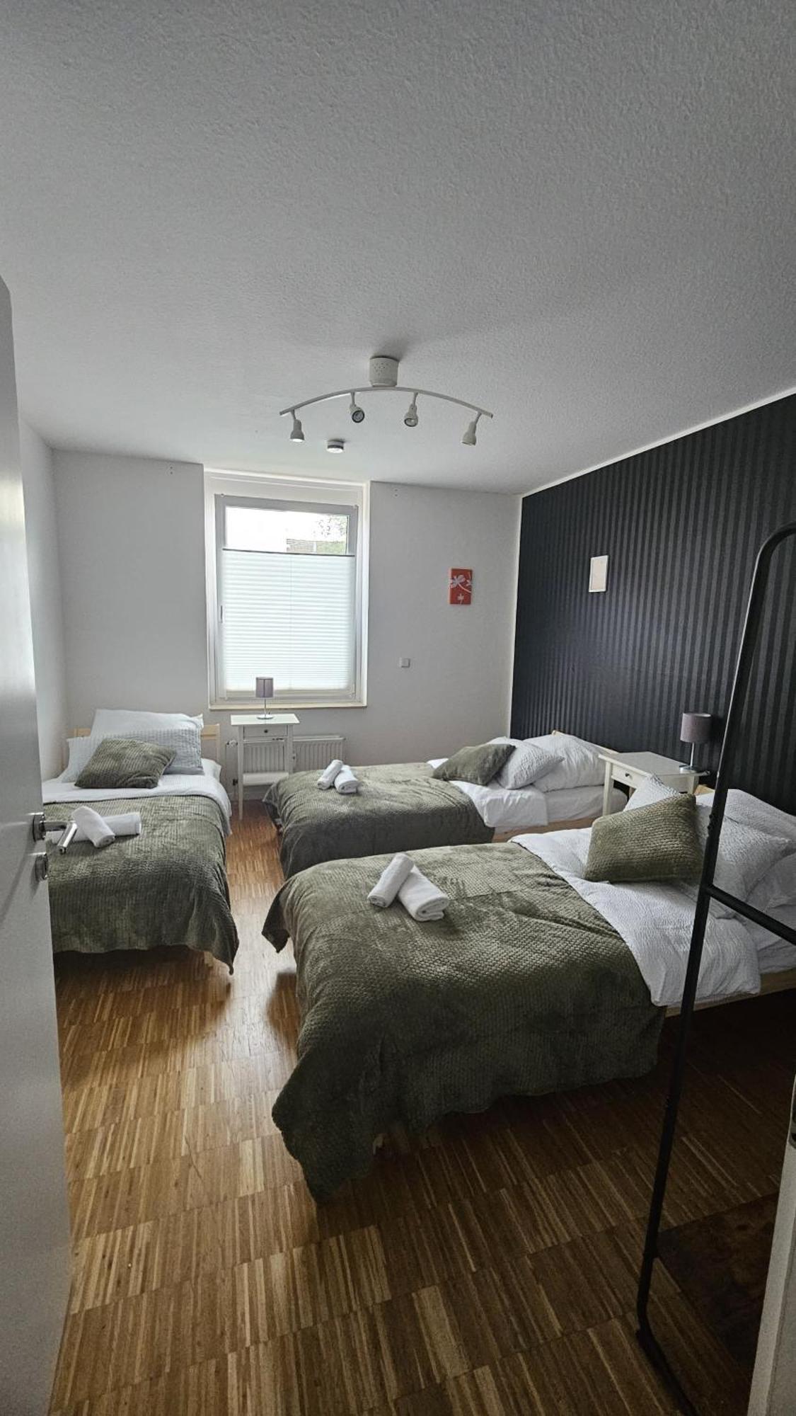 80 M2 Moderne Und Zentrale Wohnung In Hannover Mit Eigenem Parkplatz Bagian luar foto