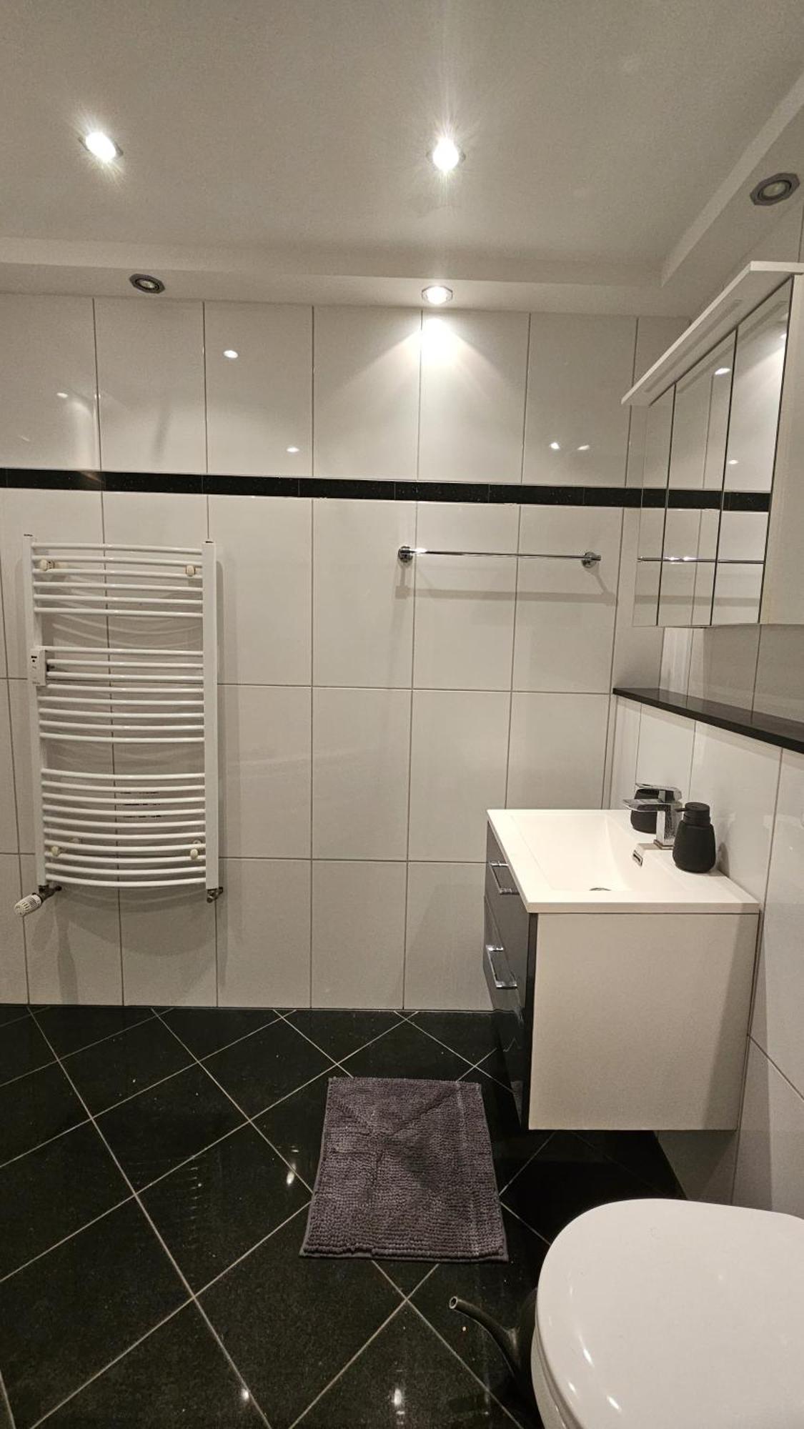 80 M2 Moderne Und Zentrale Wohnung In Hannover Mit Eigenem Parkplatz Bagian luar foto